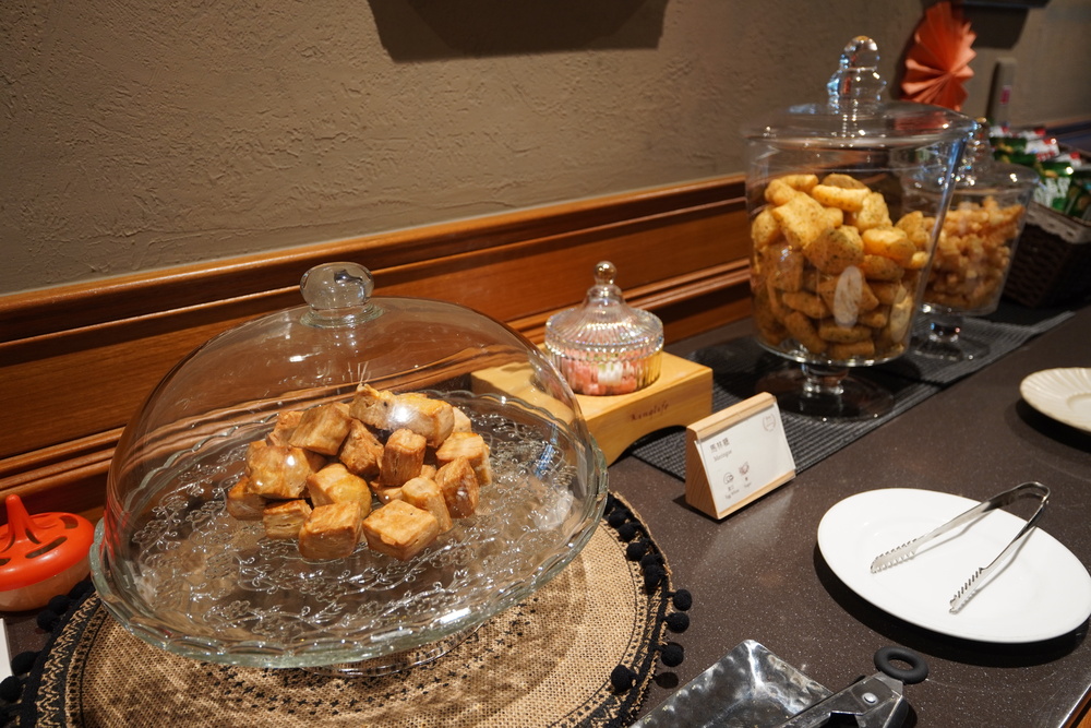 佳適旅舍高雄站前館